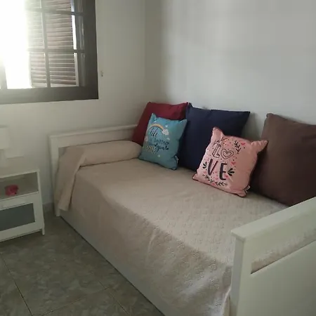 Adosado Cerca Del Mar 度假居